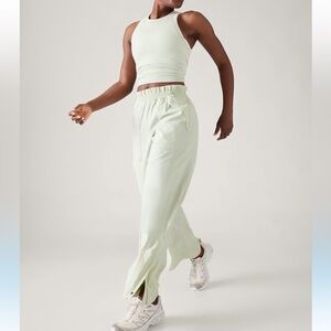 💚🩵Athleta Trekkie Parachute Pants - Celadon Tint - sz 14 🩵💚